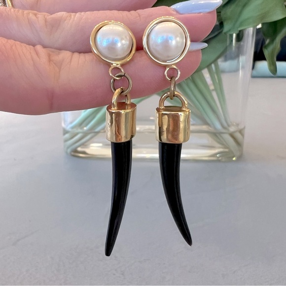 Pearl &‎ Tusk Gold Drop Earrings - Picture 2 of 6